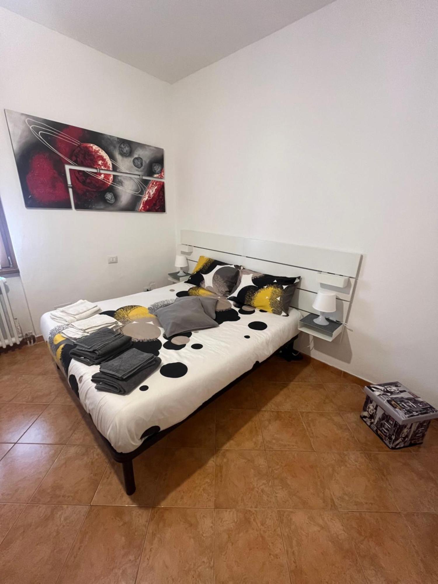 Apartment De Rosa Pero Luaran gambar